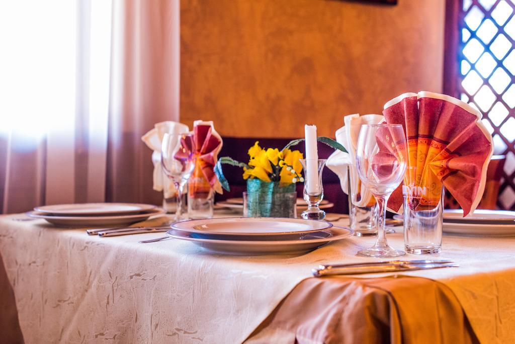 Family Hotel Elegance アルバナシ エクステリア 写真